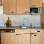 Apartment Mate