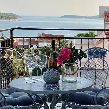 Apartman Mate Rogoznica