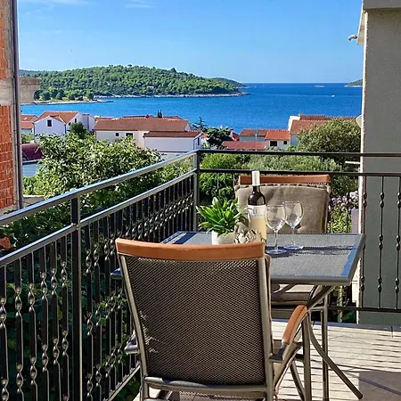 Mate Apartman