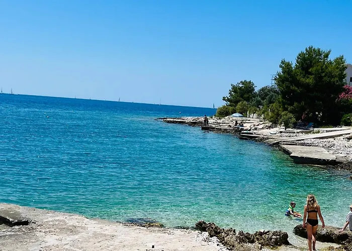 Mate 罗戈兹尼察